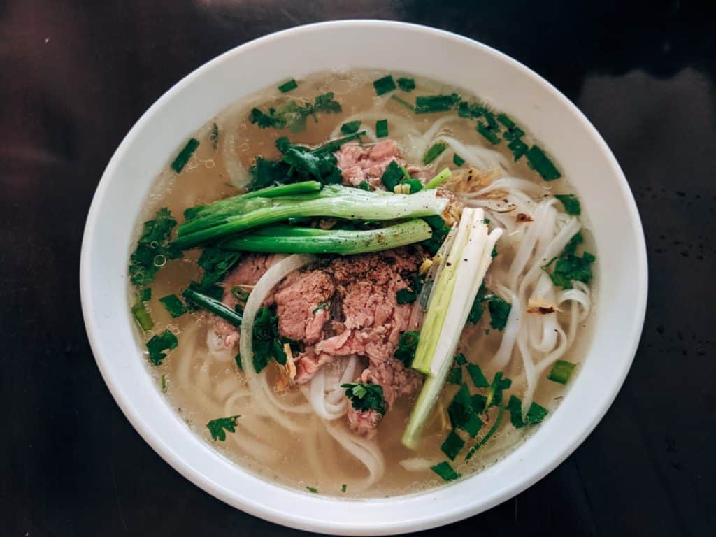 vietnamesische-suppe