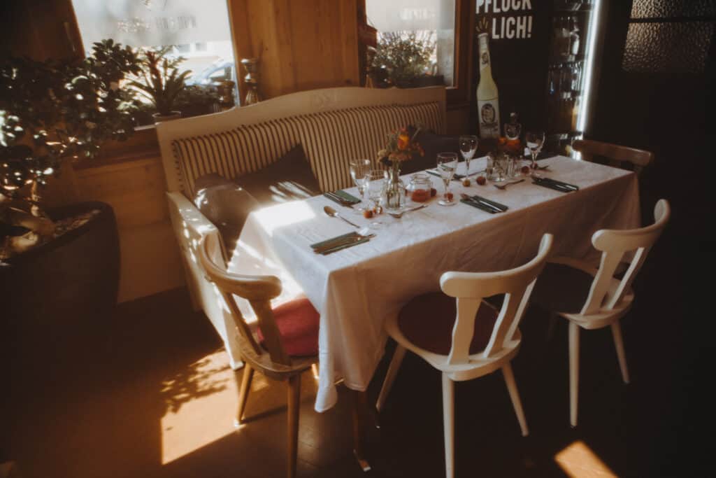Café WÜRDE & WERTSCHÄTZUNG  
